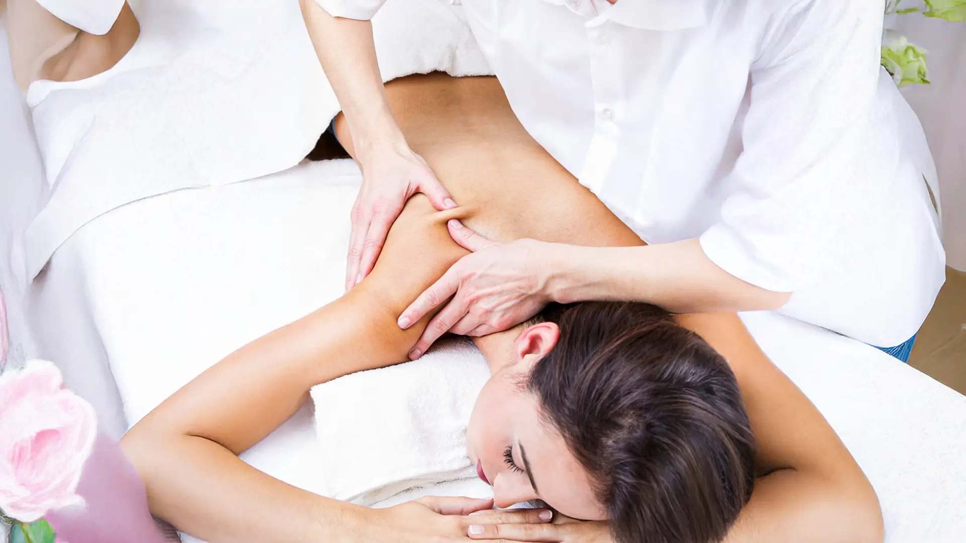 Holistic massage therapy for full-body relaxation and wellness – Paula Fortuna New Westminster, BC